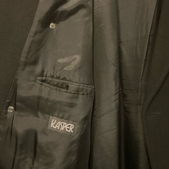 Kasper Elegant Black Cashmere Overcoat - Picture 6 of 12